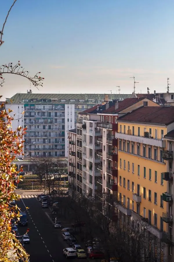 Amazing Terrace In Milan-Via Strambio Citta Studi Apartment Italy